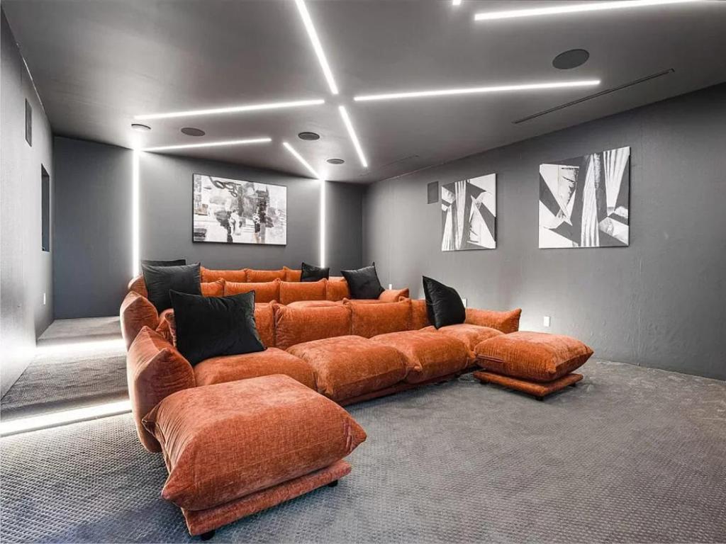 Monarch Modern Villa *
